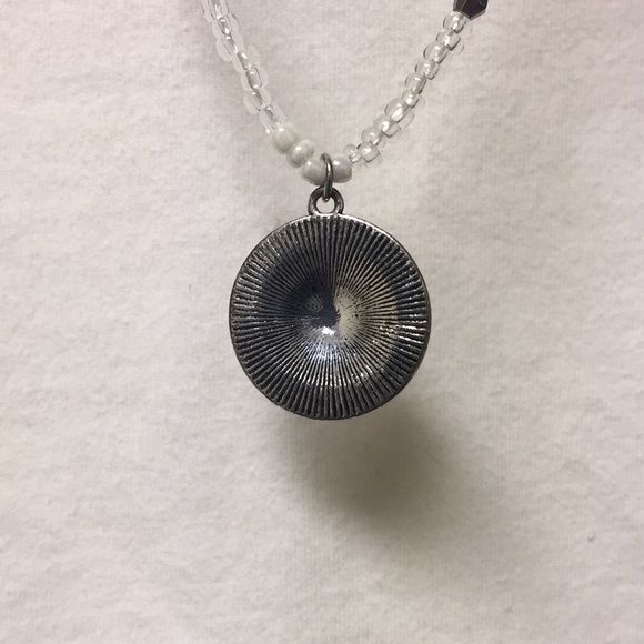 Vintage 1946 White& Gray Beaded Necklace - Picture 5 of 8